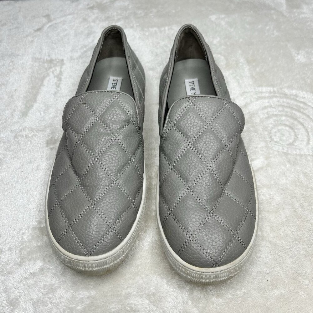 Steve Madden GLOBE Slip On Casual Sneakers Womens Shoes Size 9 M Gray Quilted